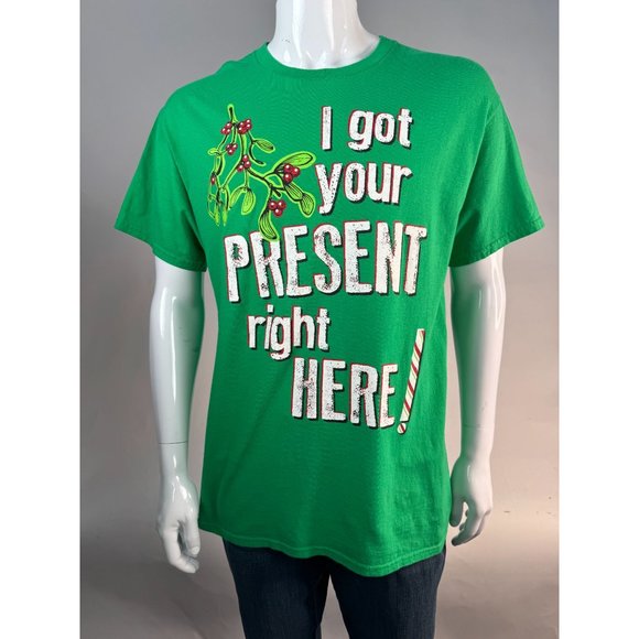 Gildan Mistletoe Present Ugly Christmas Sweater TShirt Sz Large Green Cotton - Picture 16 of 16